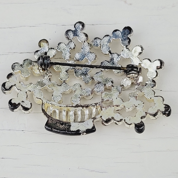 Vintage Enamel Baby's Breath Floral Brooch Pin 1960s - Picture 6 of 8